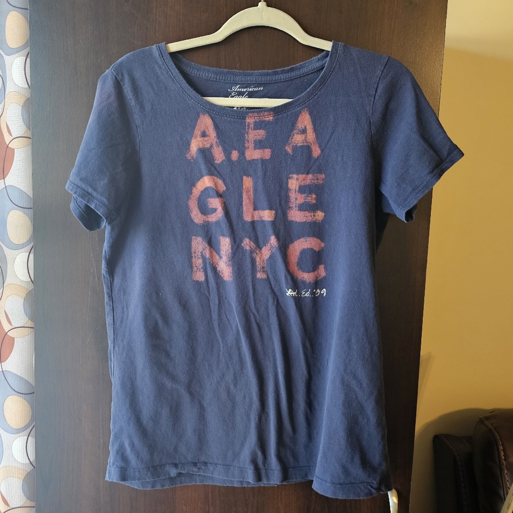 American Eagle Outfitters Navy and Red Graphic Tee